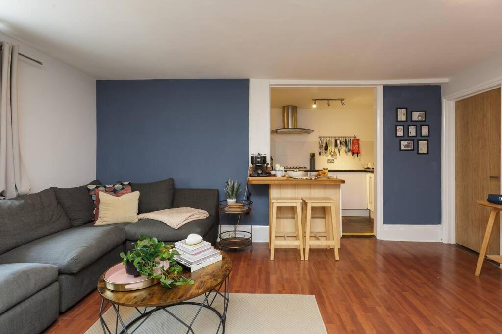 Appartement Seaside Escape à Portsmouth Extérieur photo