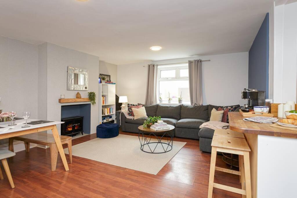 Appartement Seaside Escape à Portsmouth Extérieur photo